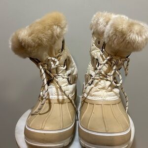 Dream Pairs Cream and Tan Kids Boots